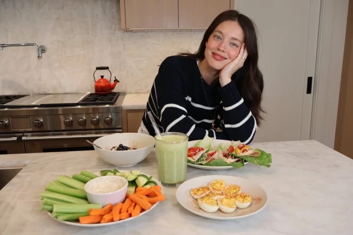 Емілі в Парижі: Розмова з обличчям Vichy, супермоделлю Емілі Ді Донато
9