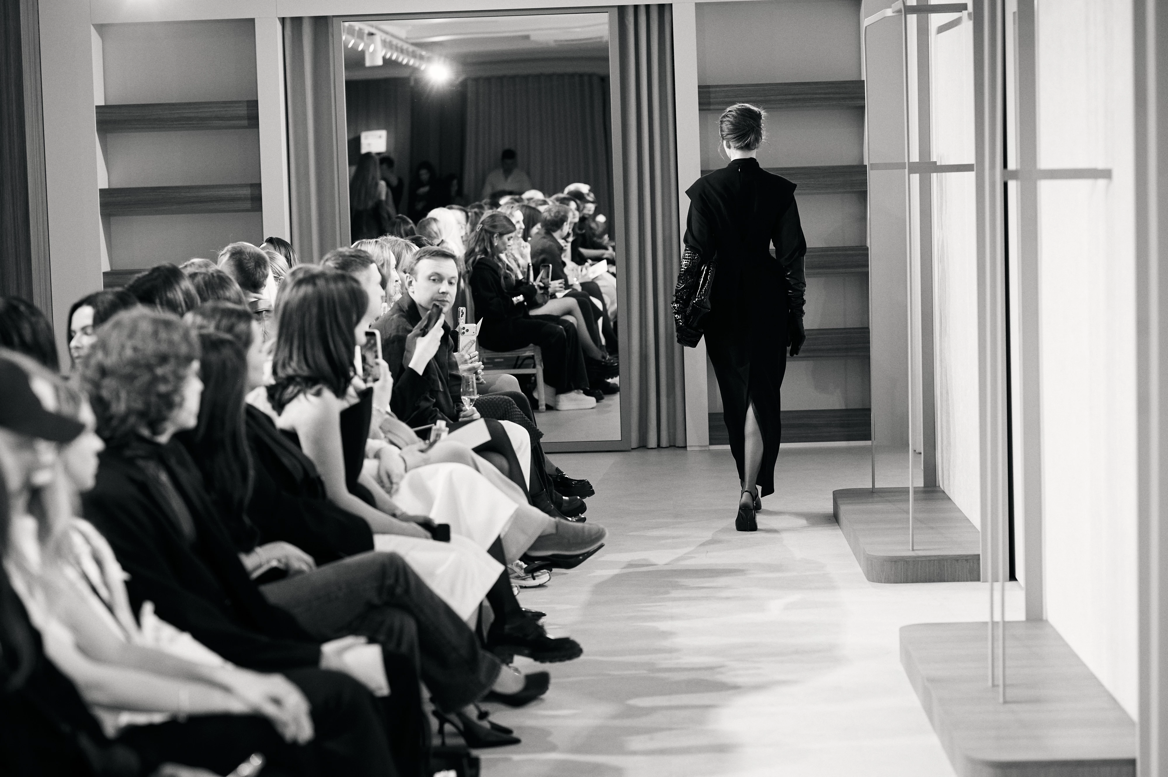 Інтимність і прояв: J’amemme презентували свіжу лінійку на Ukrainian Fashion Week
10