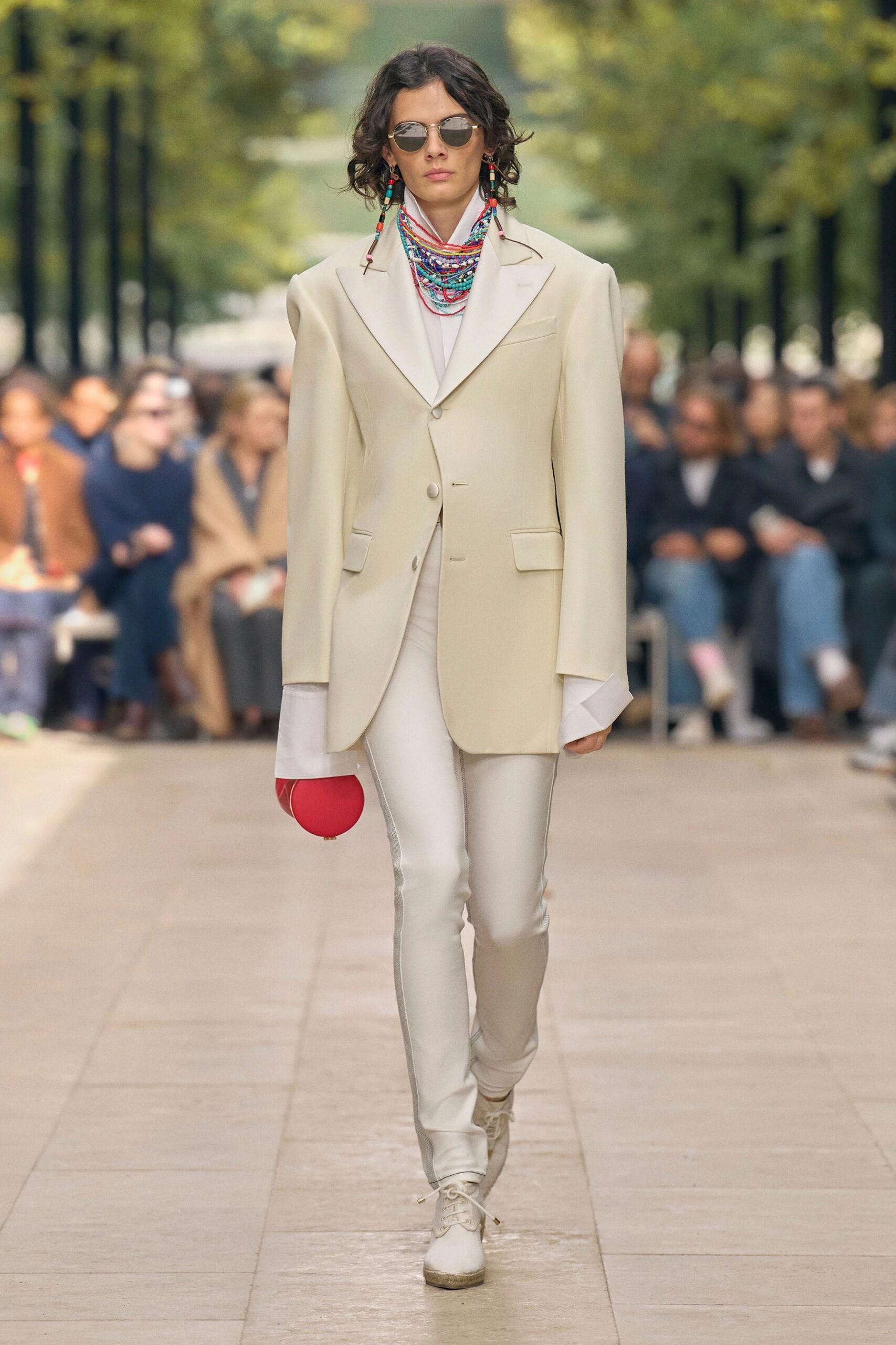 Головна 174 Еспадрильї повертаються: знакове взуття – must-have літа 2026