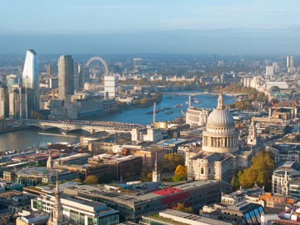 Головна 170 Несподівану лондонську дорогу назвали однією з найкращих вулиць світу, якими варто пройтися…