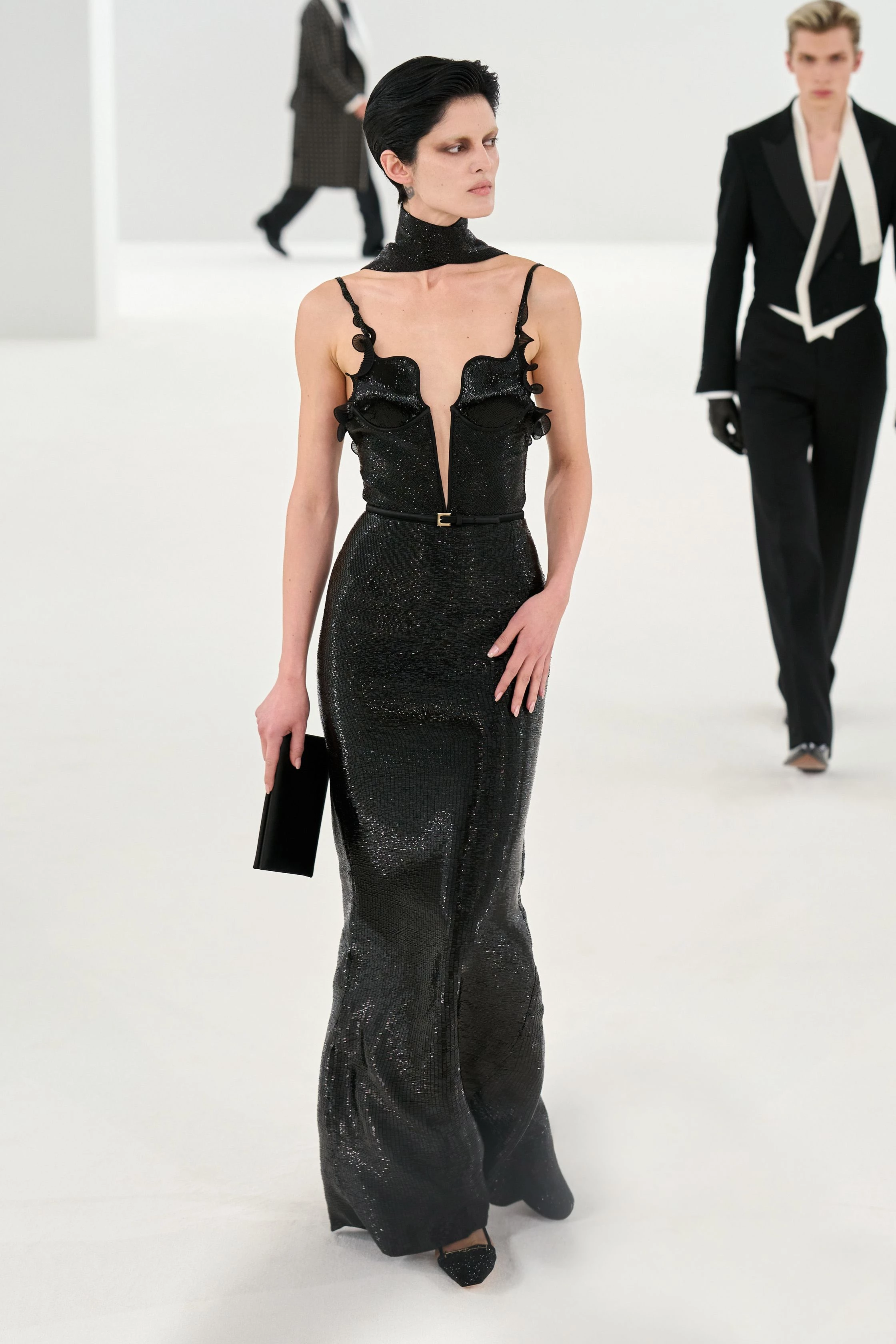 Haider Ackermann: Новий, зухвалий погляд на спадок Tom Ford.
16