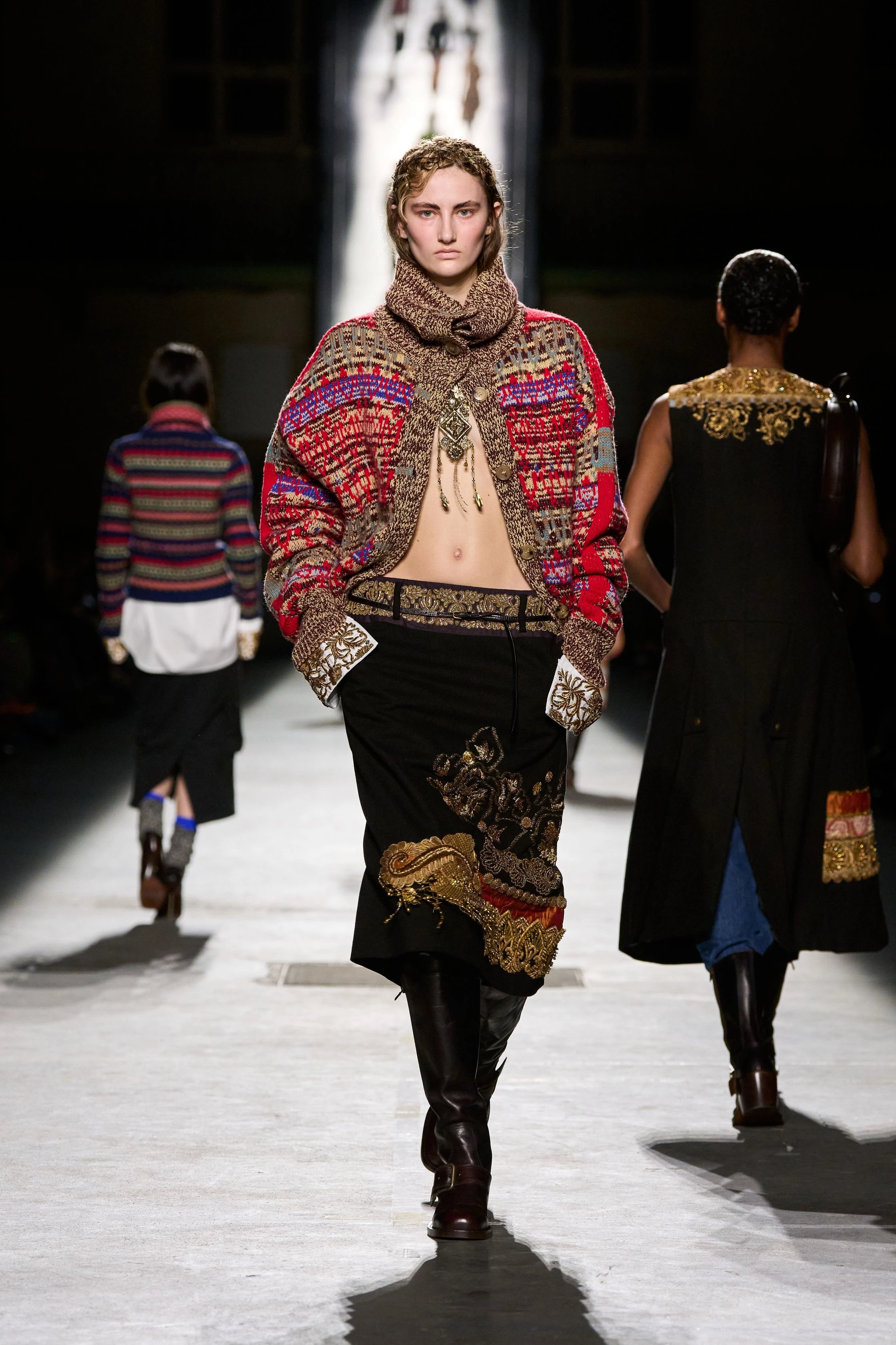 Туга за молодістю: огляд нової осінньо-зимової лінійки Dries Van Noten 2026/2027 26 Туга за молодістю: огляд нової осінньо-зимової лінійки Dries Van Noten 2026/2027
9