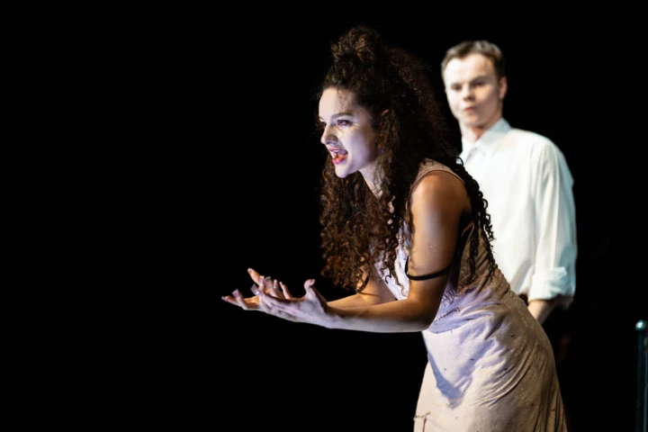 Вечір "Сенси сьогодення": культура підтримки в театрі Лесі Українки
6