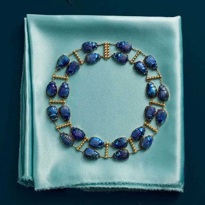 Створення костюмів для готичної франкенштейнівської драми дель Торо.
6