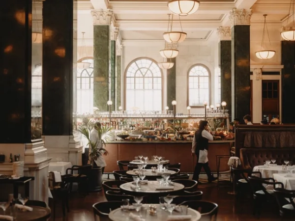 Я провів 16 годин у лондонському районі The Ned, що коштувало мені 1410 фунтів стерлінгів — ось моя чесна думка 26