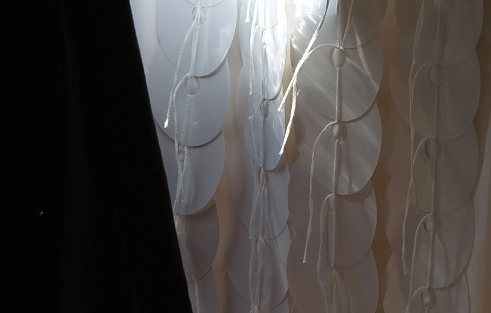 Фірмовий горошок Marni, інтерпретований у вигляді великих леліток. Photo: Alma Libera3