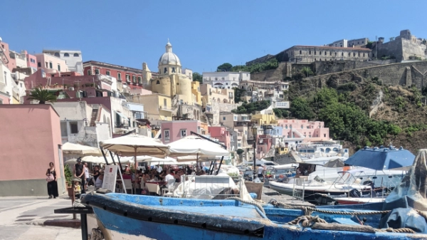 Виграйте чудовий відпочинок для двох у романтичному Римі з нашою розсилкою 2