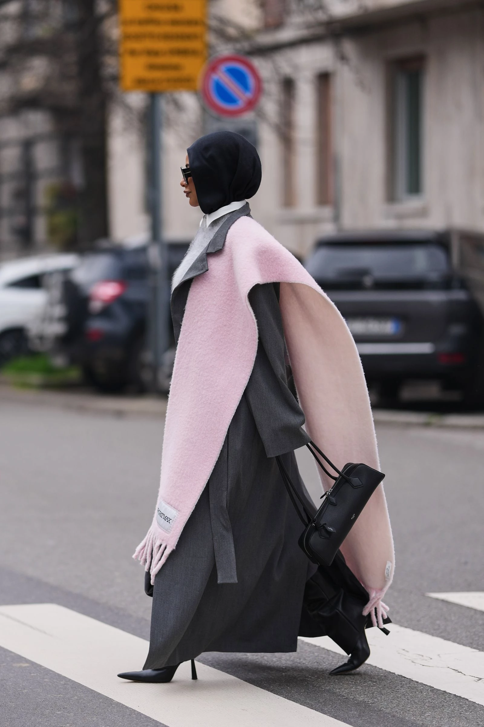 Топ-10 сумок з Міланського тижня моди – майбутні тренди 2026 року.
8