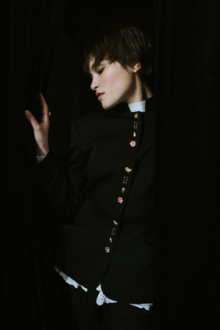 Історична розвідка: марка TONiA презентувала свіжу лінійку на Ukrainian Fashion Week 4