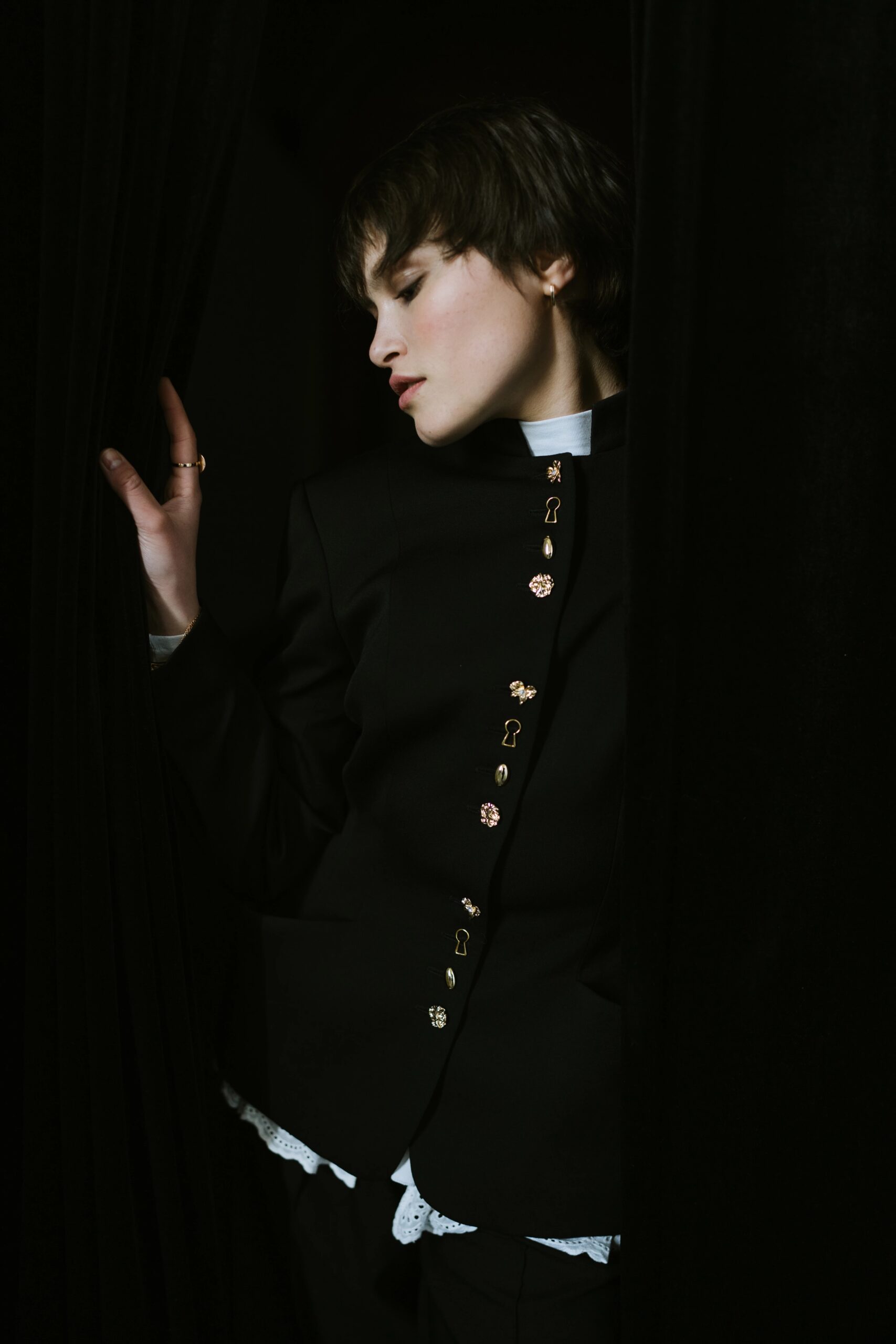 Головна 169 Історична розвідка: марка TONiA презентувала свіжу лінійку на Ukrainian Fashion Week