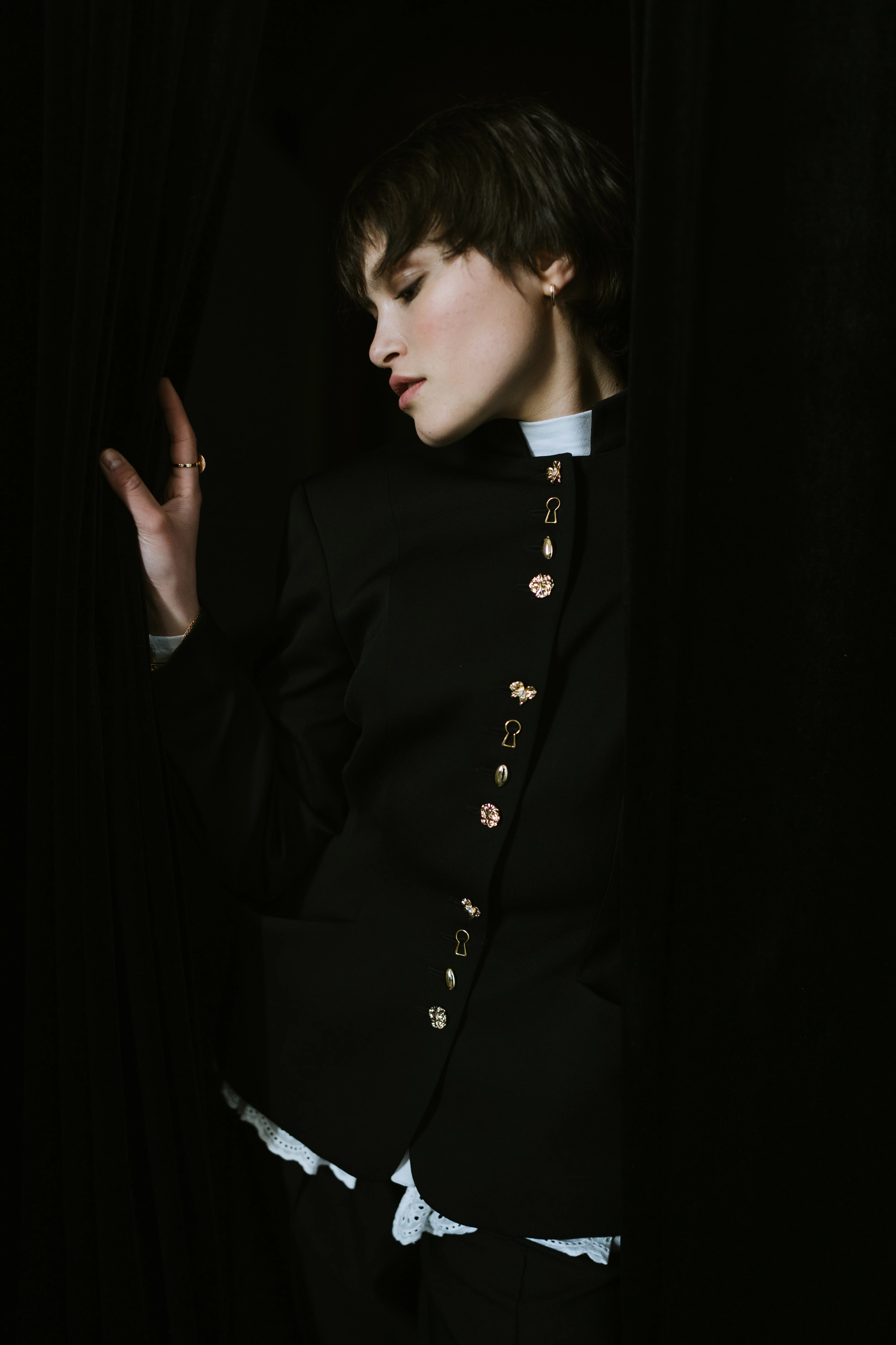 Історична розвідка: марка TONiA презентувала свіжу лінійку на Ukrainian Fashion Week
0