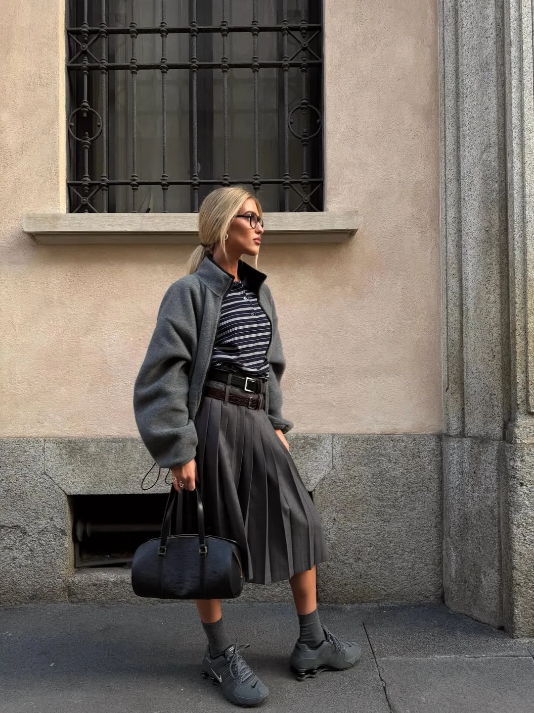 Головна 166 Модниці цієї весни несподівано надають перевагу цій спідниці.