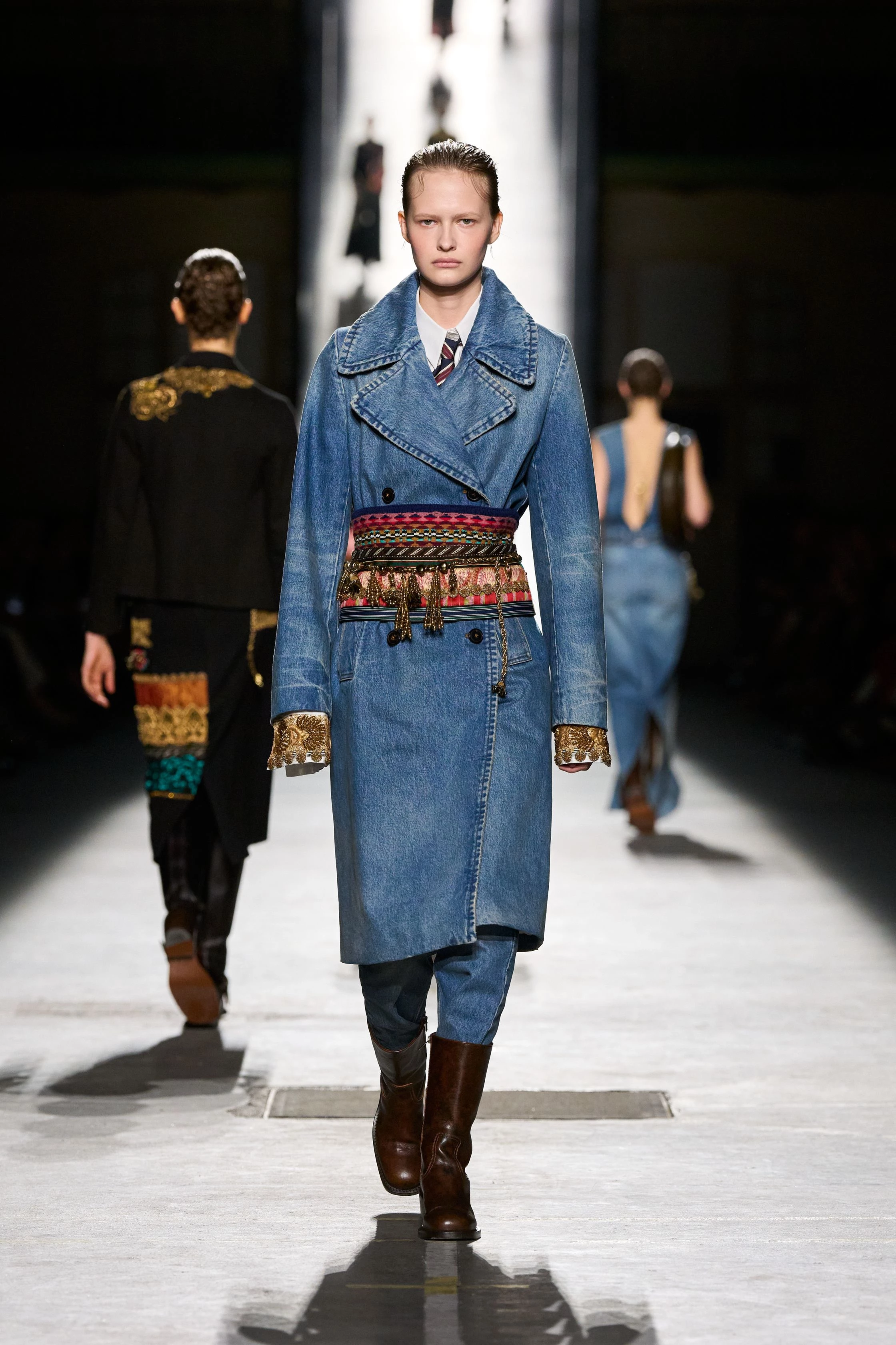 Туга за молодістю: огляд нової осінньо-зимової лінійки Dries Van Noten 2026/2027 31 Туга за молодістю: огляд нової осінньо-зимової лінійки Dries Van Noten 2026/2027
14