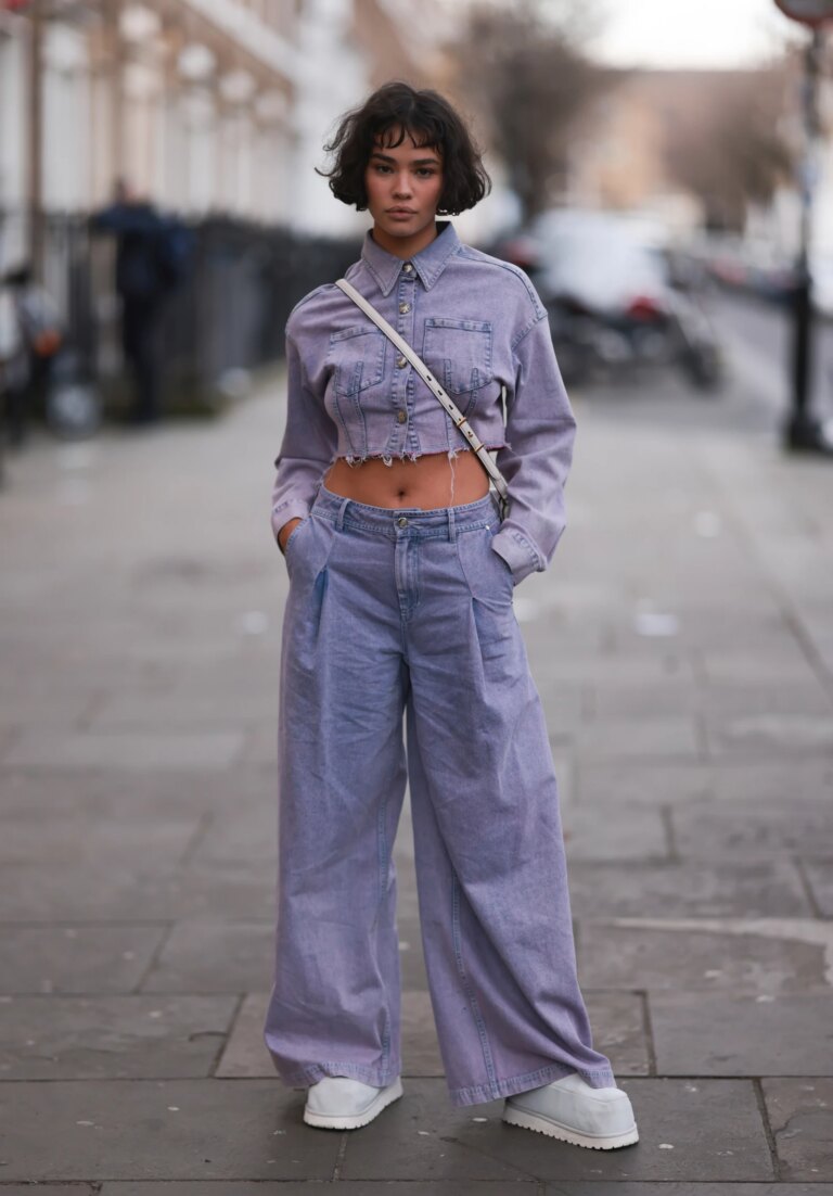 Лілові джинси – провідний хіт 2026: 4 тони, що витіснять звичний денім 1