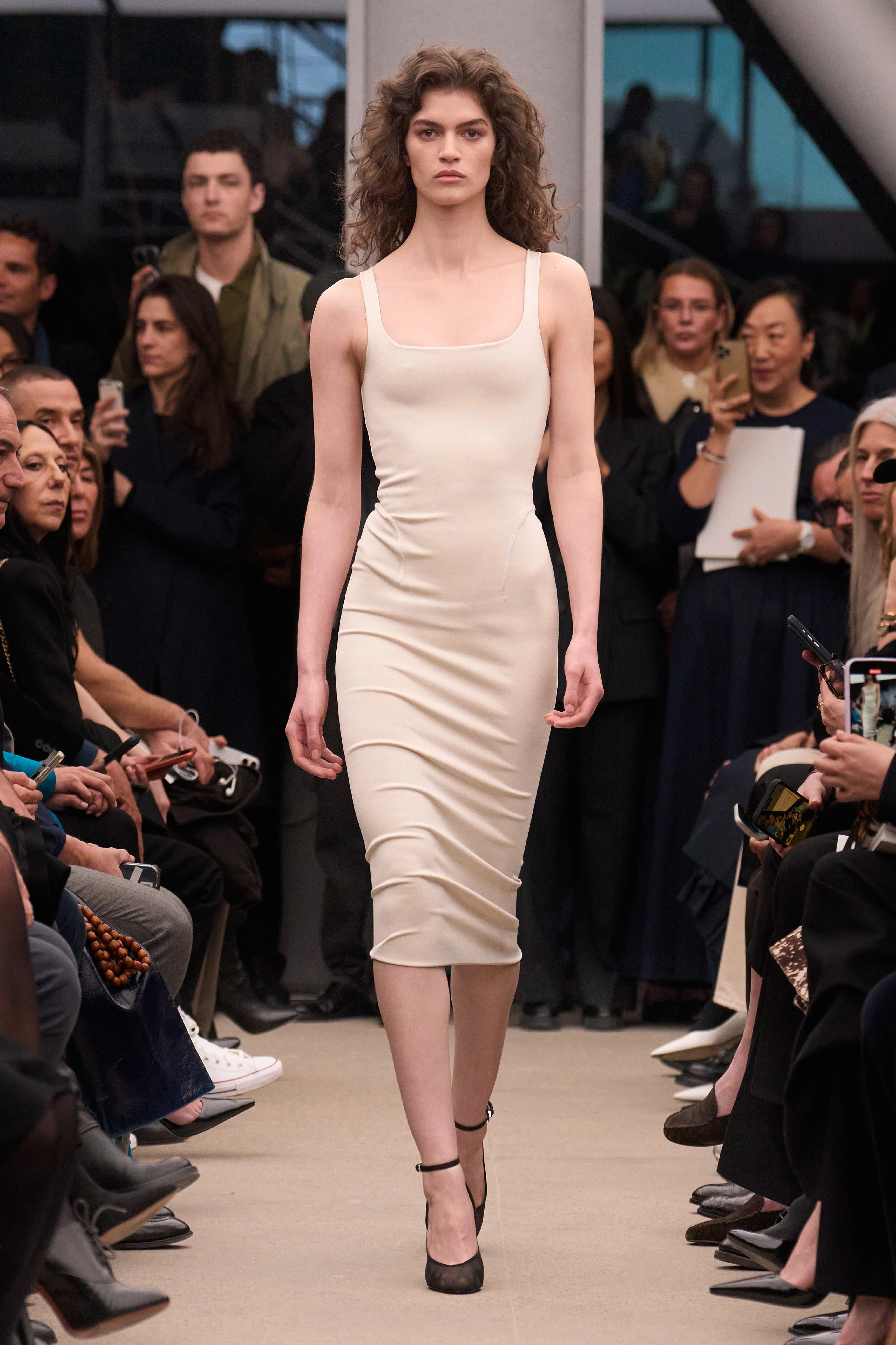 Останній вихід: Прощання Мюльє з Alaïa
1