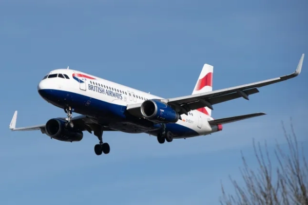 British Airways призупиняє рейси на Близький Схід до «пізнішого кінця цього року»