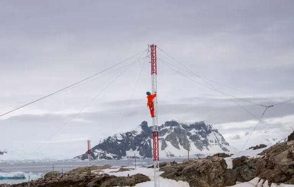 Головна 172 Українські дослідники Арктики тріумфували у WikiScience Contest: антарктичні світлини посіли перші три позиції – наукові вісті