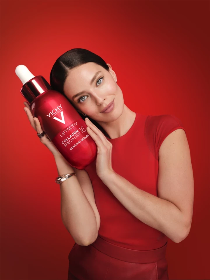 Емілі в Парижі: Розмова з обличчям Vichy, супермоделлю Емілі Ді Донато
6