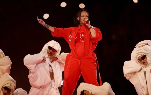 Особняк Ріанни в Беверлі-Гіллз: стрілянина, арешт – культурні події