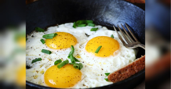 Не каша й не напій: медики вказали на найкорисніший ранковий прийом їжі