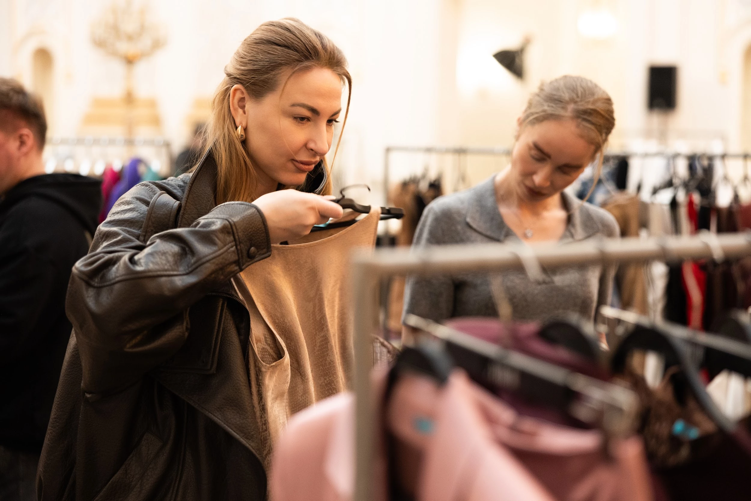 Fairmont Charity Market: Огляд успішного ярмарку українських виробників
10