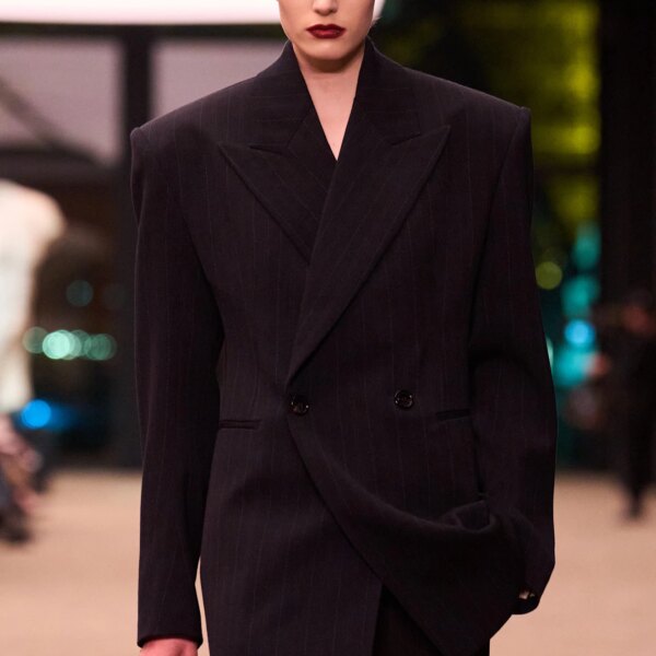 Головна 132 Зачіска, яку обожнювали міленіали, повертається: усі носять її у 2026 році