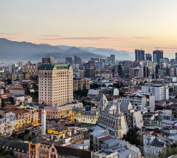 Вид на Тбілісі, Грузія.