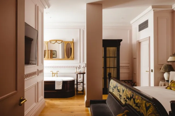 Я провів 16 годин у лондонському районі The Ned, що коштувало мені 1410 фунтів стерлінгів — ось моя чесна думка 24