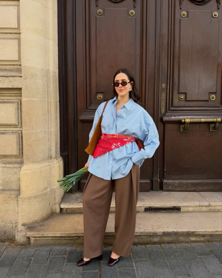 Чотири топові стилі поєднання небесної сорочки з брюками у весняно-літньому сезоні 2026. 6