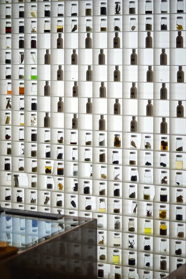 Amouage: Зміни у шанованому парфумерному домі.
1