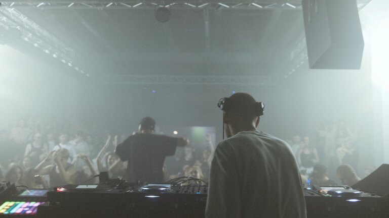 Воєнний Харків: юні музиканти творять за 20 км від передової 10