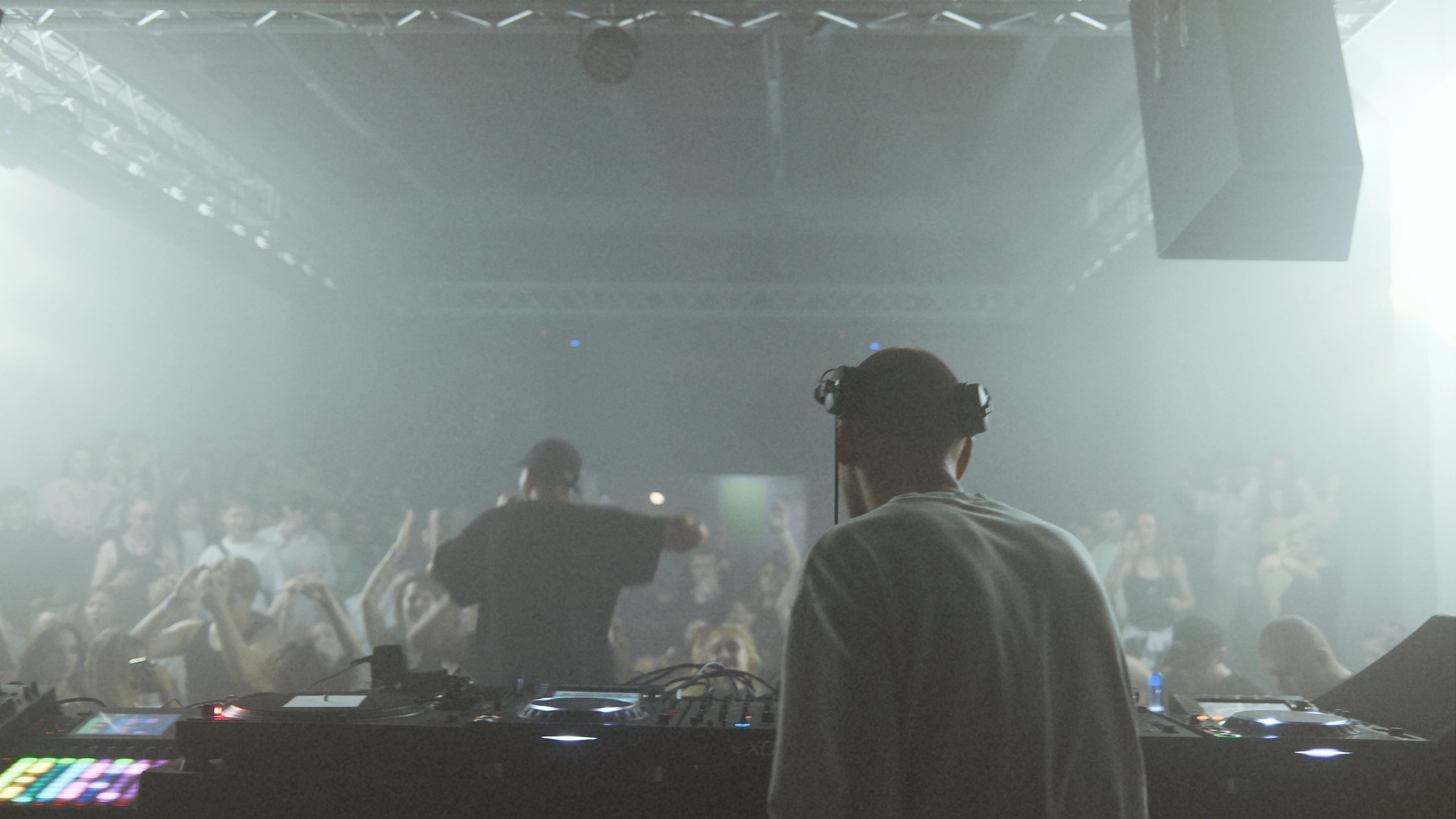 Воєнний Харків: юні музиканти творять за 20 км від передової
0