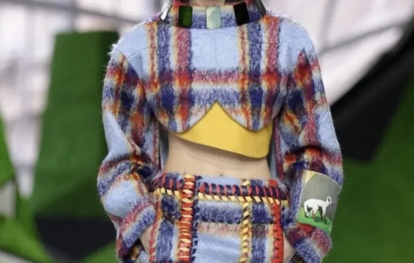 Головна 222 Louis Vuitton: роботи українського митця на тижні моди в Парижі. Картини Назарія Стреляєва-Назарка в новій колекції – культурні події.