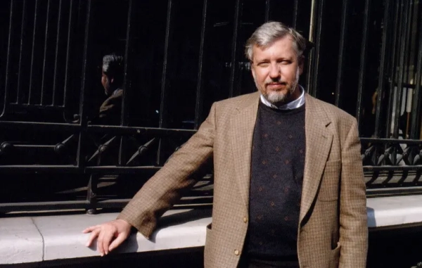 Пішов з життя знатний майстер космічної фантастики – Ден Сіммонс помер в&hellip;