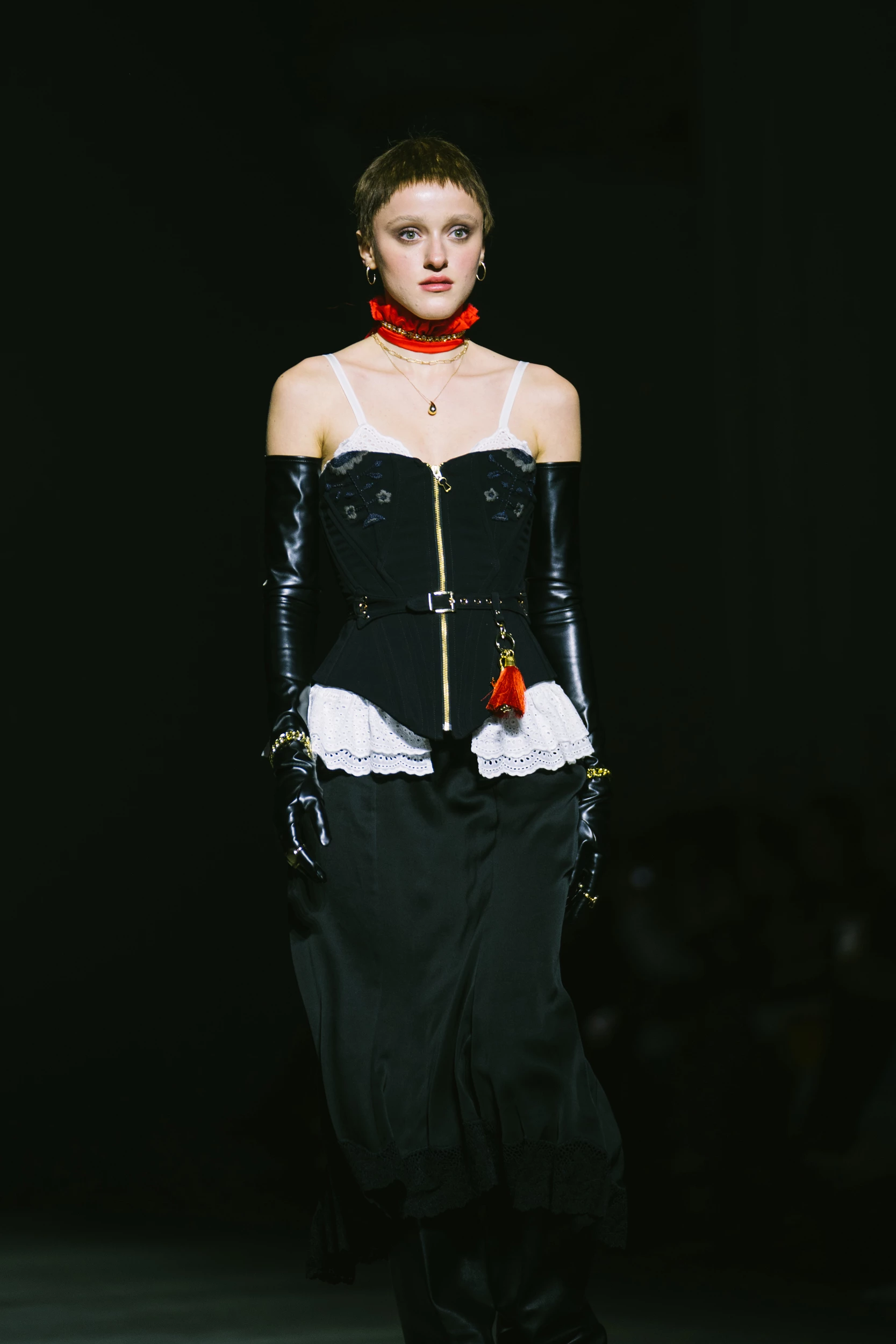 Історична розвідка: марка TONiA презентувала свіжу лінійку на Ukrainian Fashion Week
2