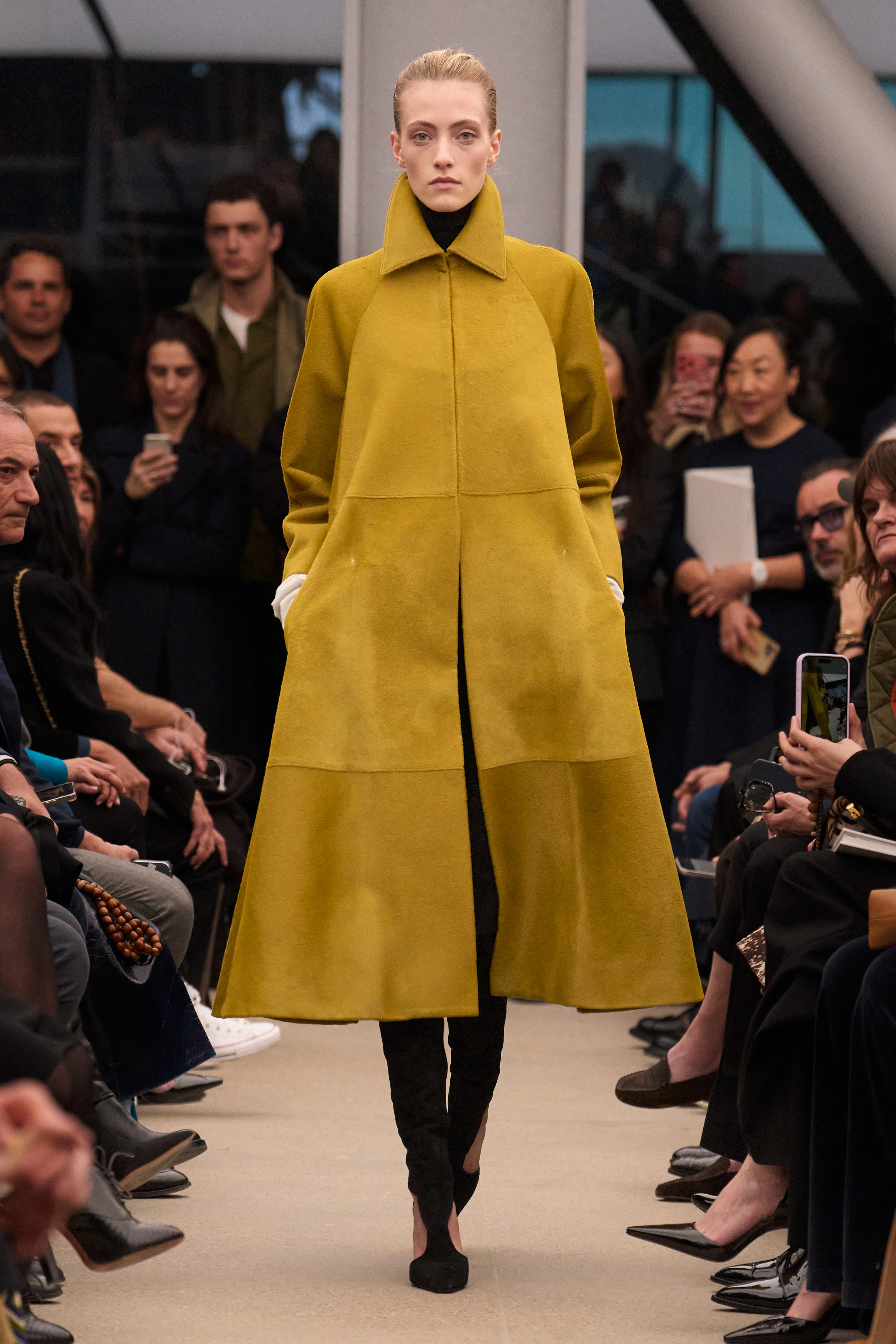 Останній вихід: Прощання Мюльє з Alaïa
4