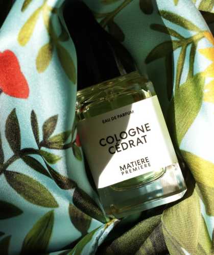 5 унікальних свіжих парфумів на кожен день 11