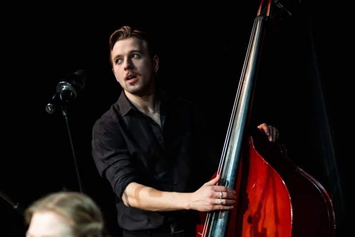 Вечір "Сенси сьогодення": культура підтримки в театрі Лесі Українки
7