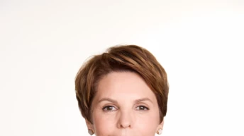 Олена Фроляк, телеведуча та представниця лінійки Age Expert L'Oréal Paris, – про міць, роки, улюблену косметику та літературу 5