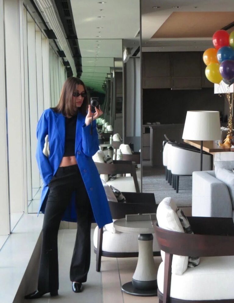 Шість чудових весняних луків Гейлі Бібер у подорожі до Токіо. 13