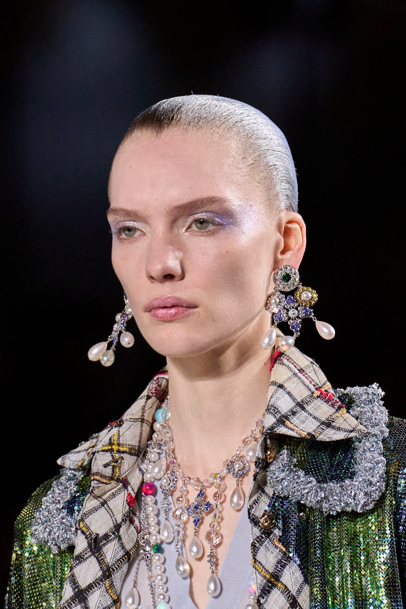 7 головних б'юті-тенденцій з Паризького тижня моди, популярних восени 2026 року.
0