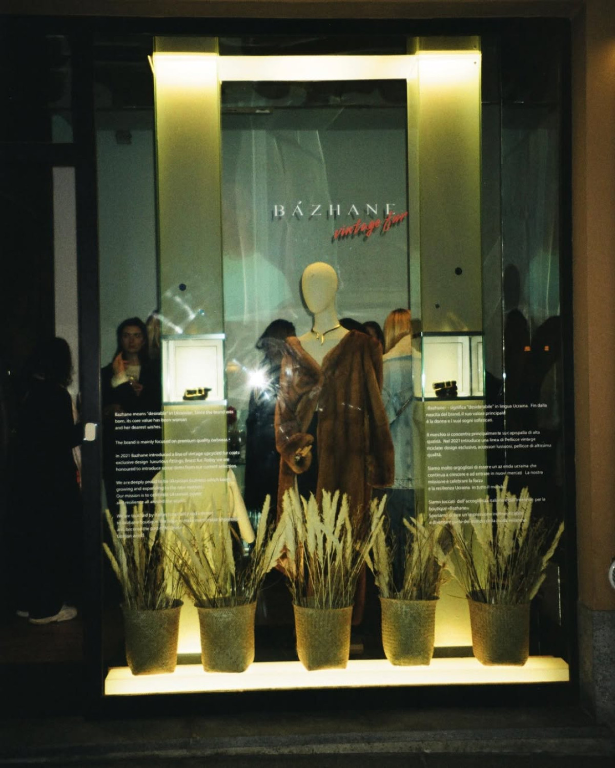 Бойові дії продемонстрували незмінне прагнення людей до стильного одягу, навіть у важкі періоди. Розмова з власницею марки Bazhane, Анною Шведовою.
24