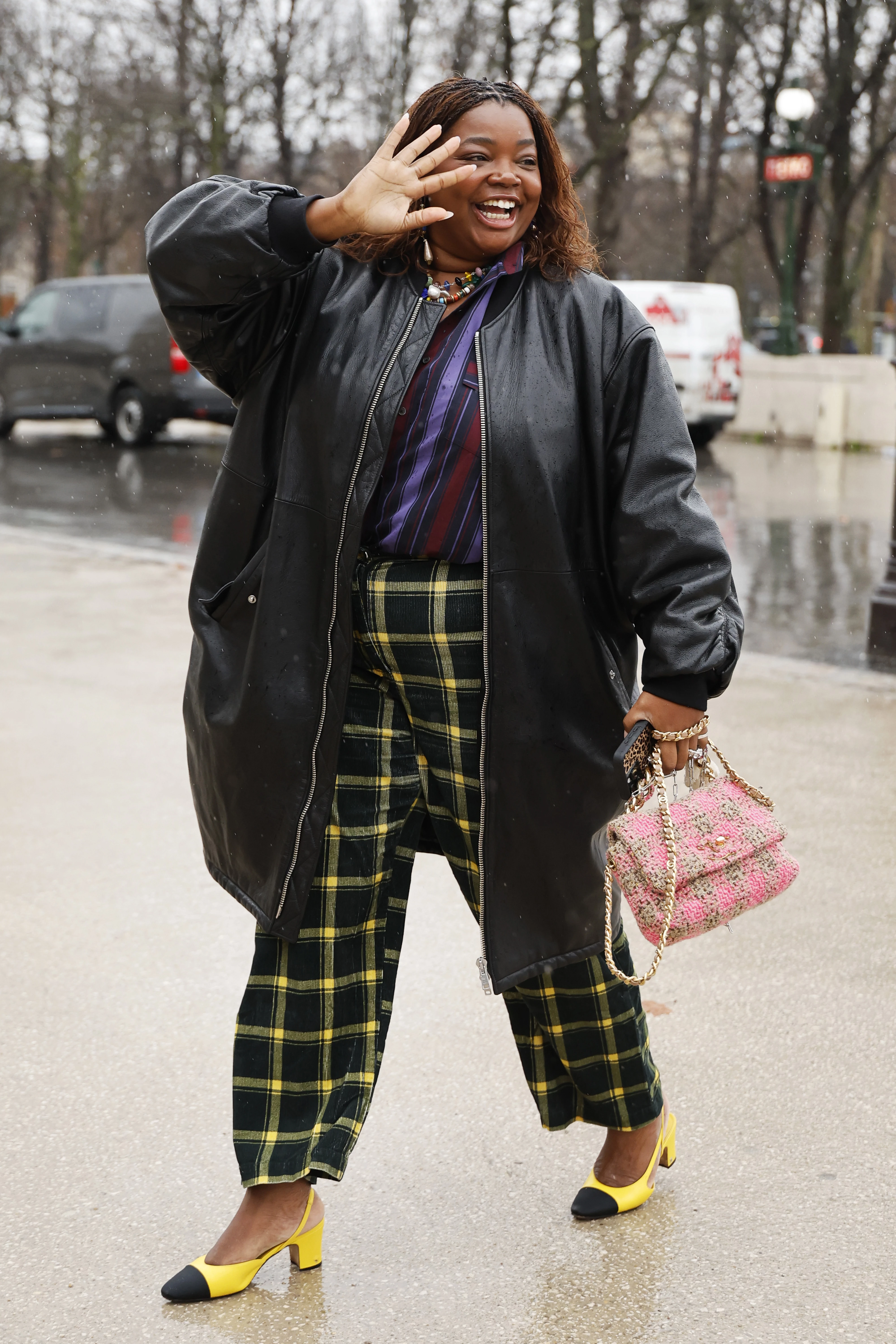 Сонячне взуття: тренд, що підіймає настрій. 7 Сонячне взуття: тренд, що підіймає настрій.
2