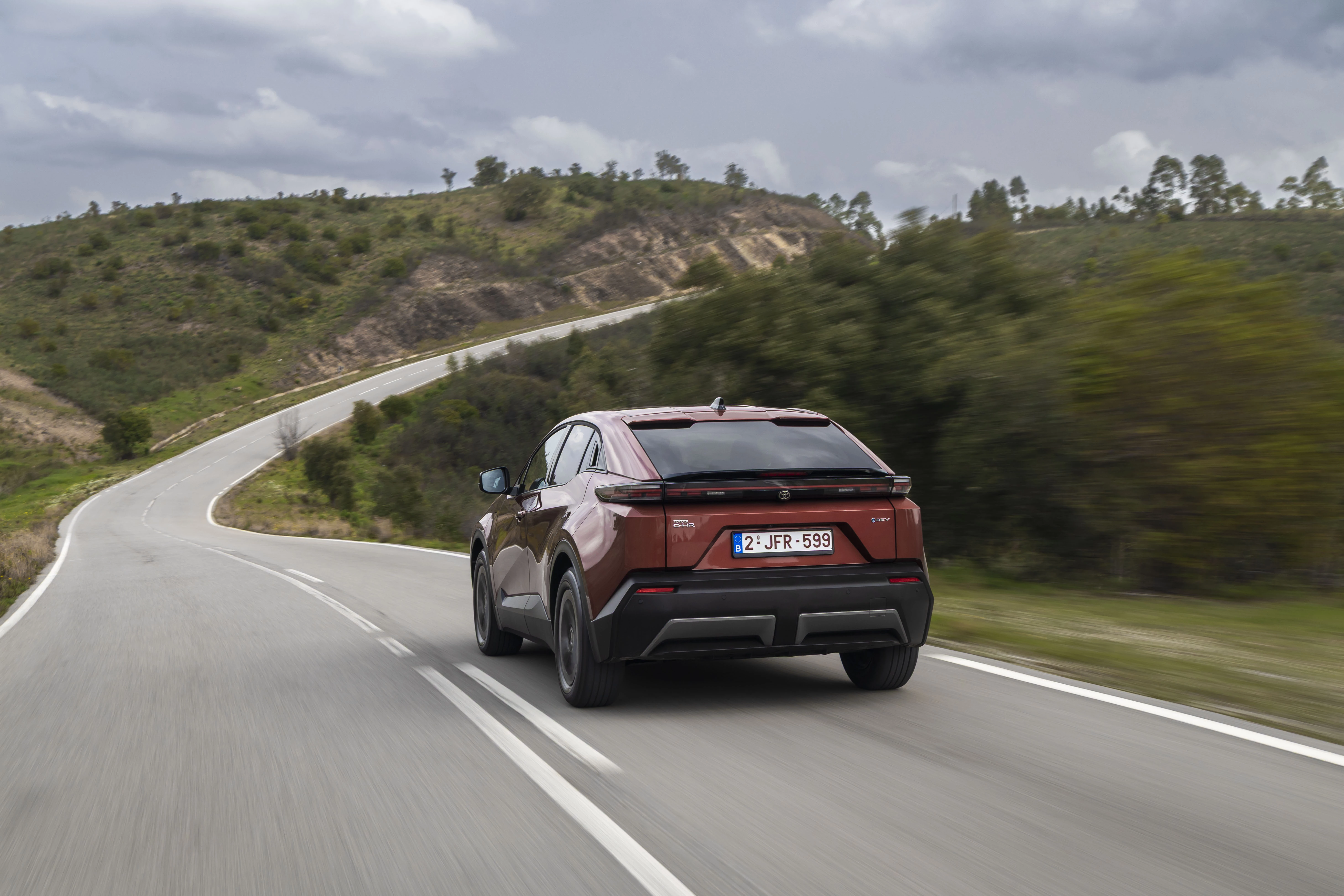 Toyota C-HR+: Електричний кросовер, що переосмислює стандарти
5