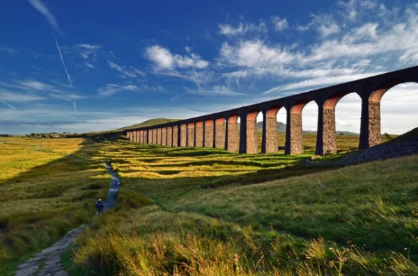 Головна 169 Квитки на поїзд у Великій Британії, який називають «найкрасивішим у Європі», коштуватимуть…