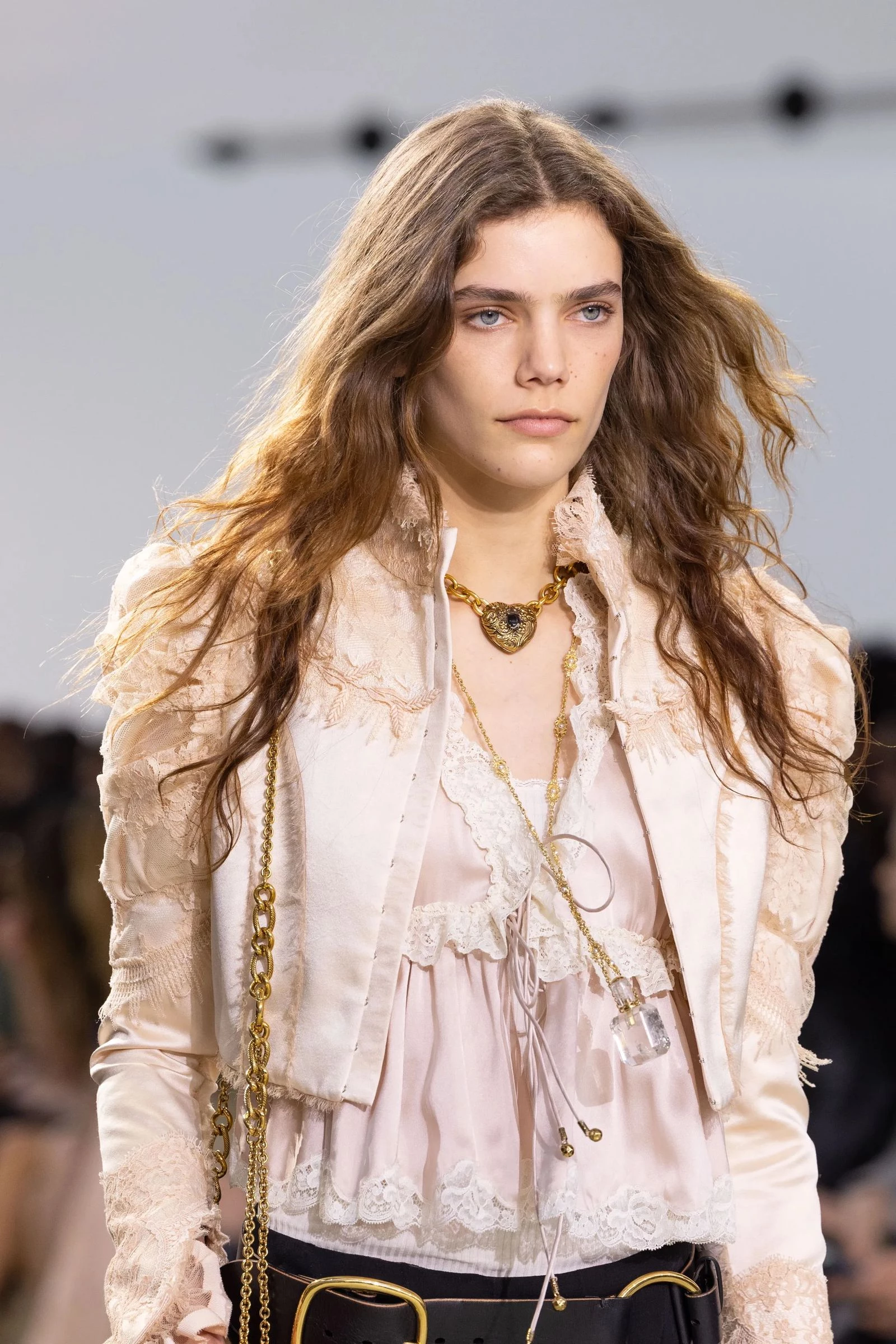 Бохо-топ: безперечний мастхев у вашому гардеробі.
1