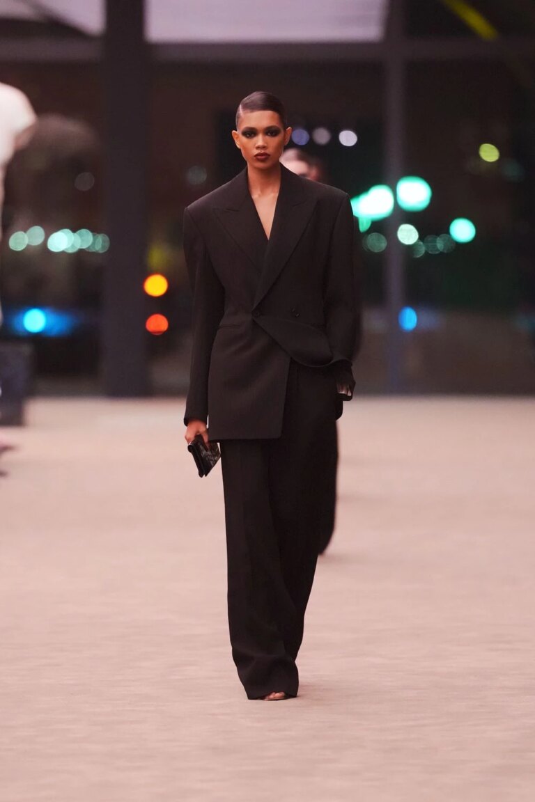 Чуттєвість та мінімалізм: свіжа лінія Saint Laurent осінь-зима 2026/2027 2