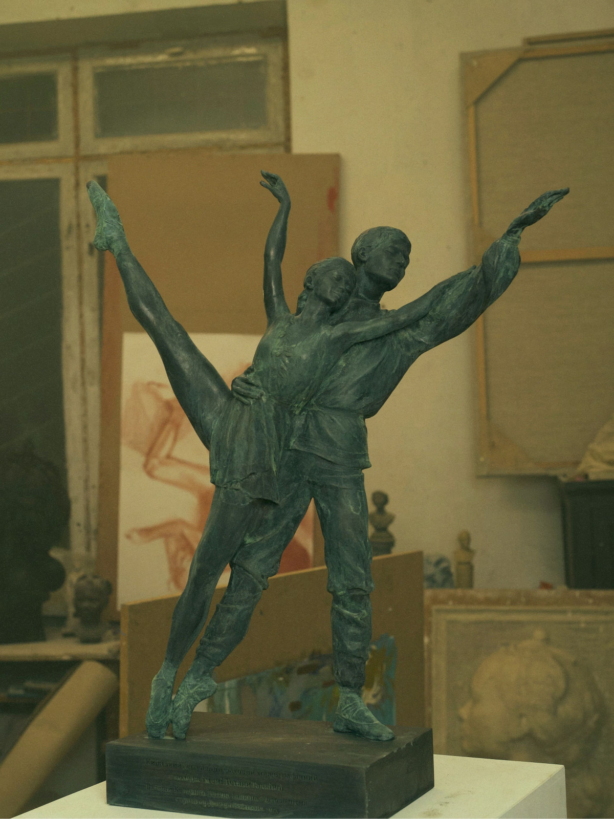 "Класична освіта – шлях до волі": Катерина Кухар та Дмитро Войтович про перспективи українського мистецтва
4