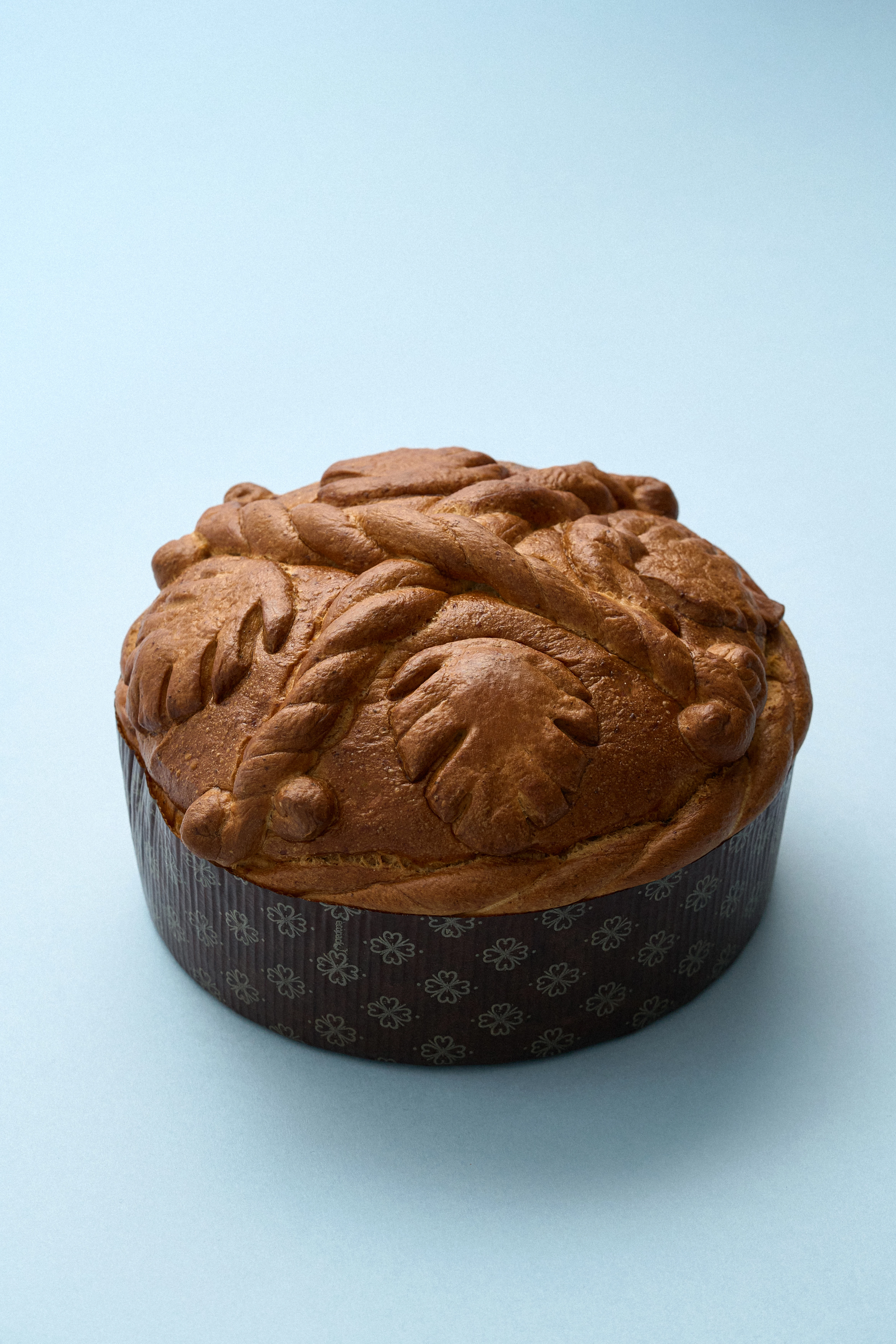 Де знайти найкращі великодні паски та панетоне у 2026: вибір vogue.ua
5