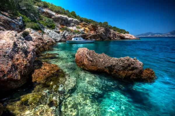 Найкращі альтернативи Санторіні та Міконосу, які дешевші та все ще знаходяться в Європі 11